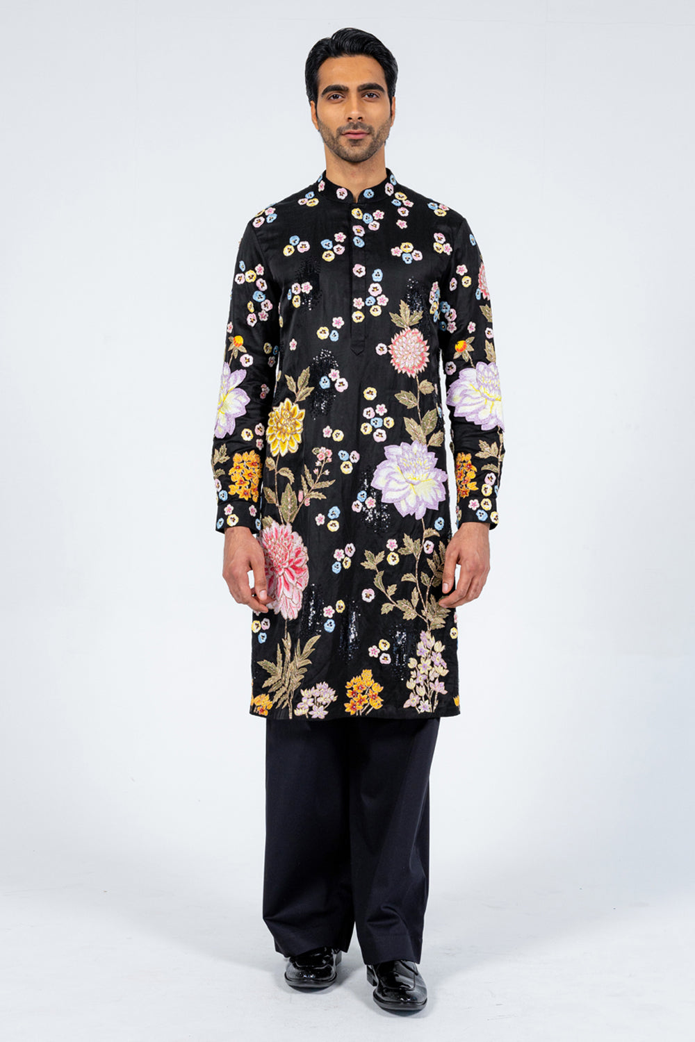 Dahlia Hand-Embroidered Kurta in Black