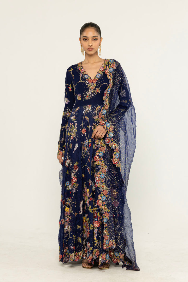 Anar Bel Hand-Embroidered Kurta Set in Navy