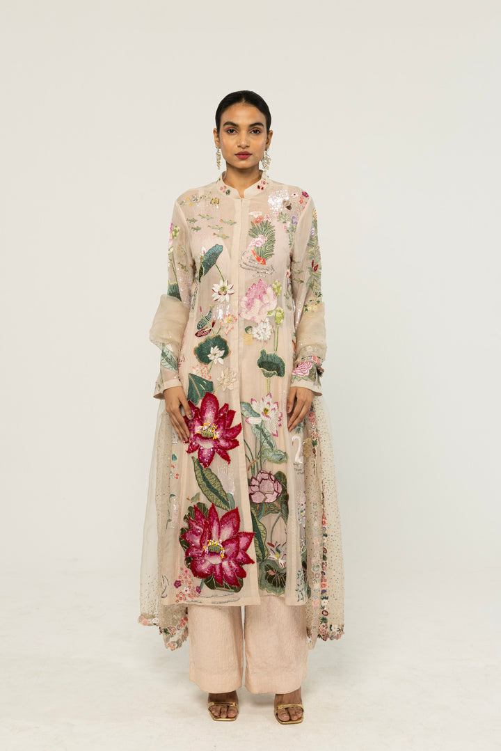Padma Hand-Embroidered Kurta Set in Pale Pink