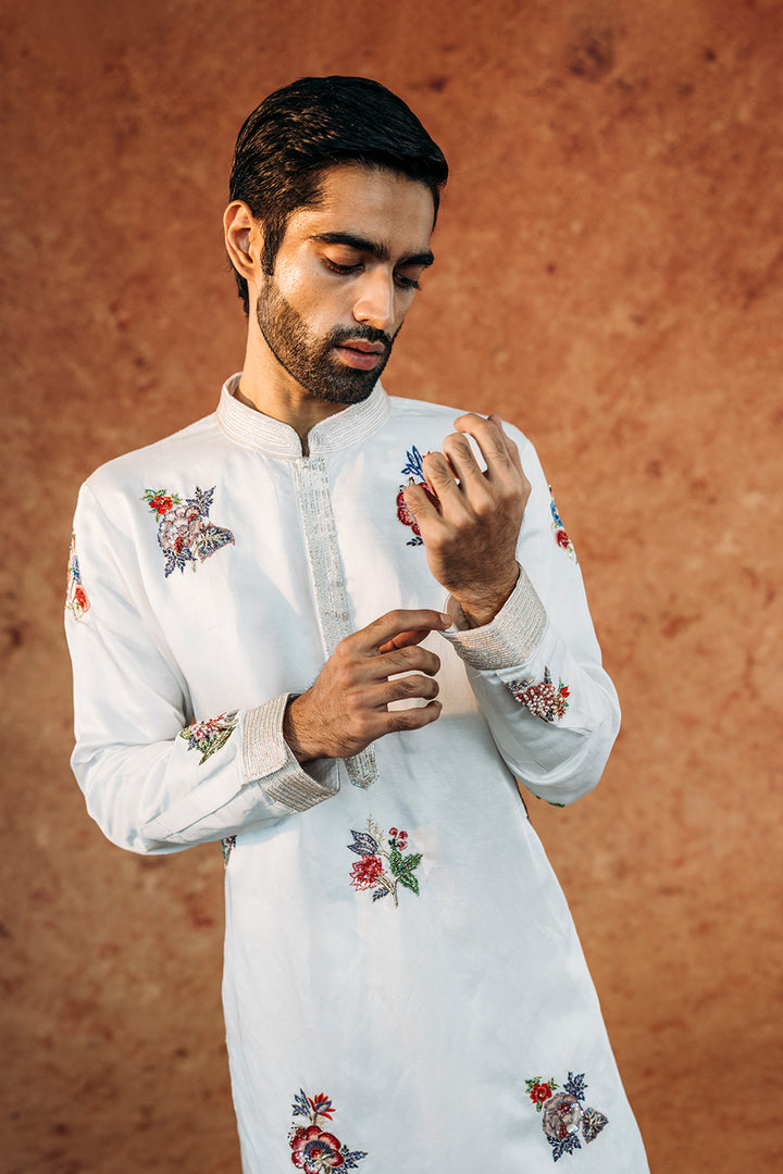 Anar Bel Silk Satin Kurta in Ivory