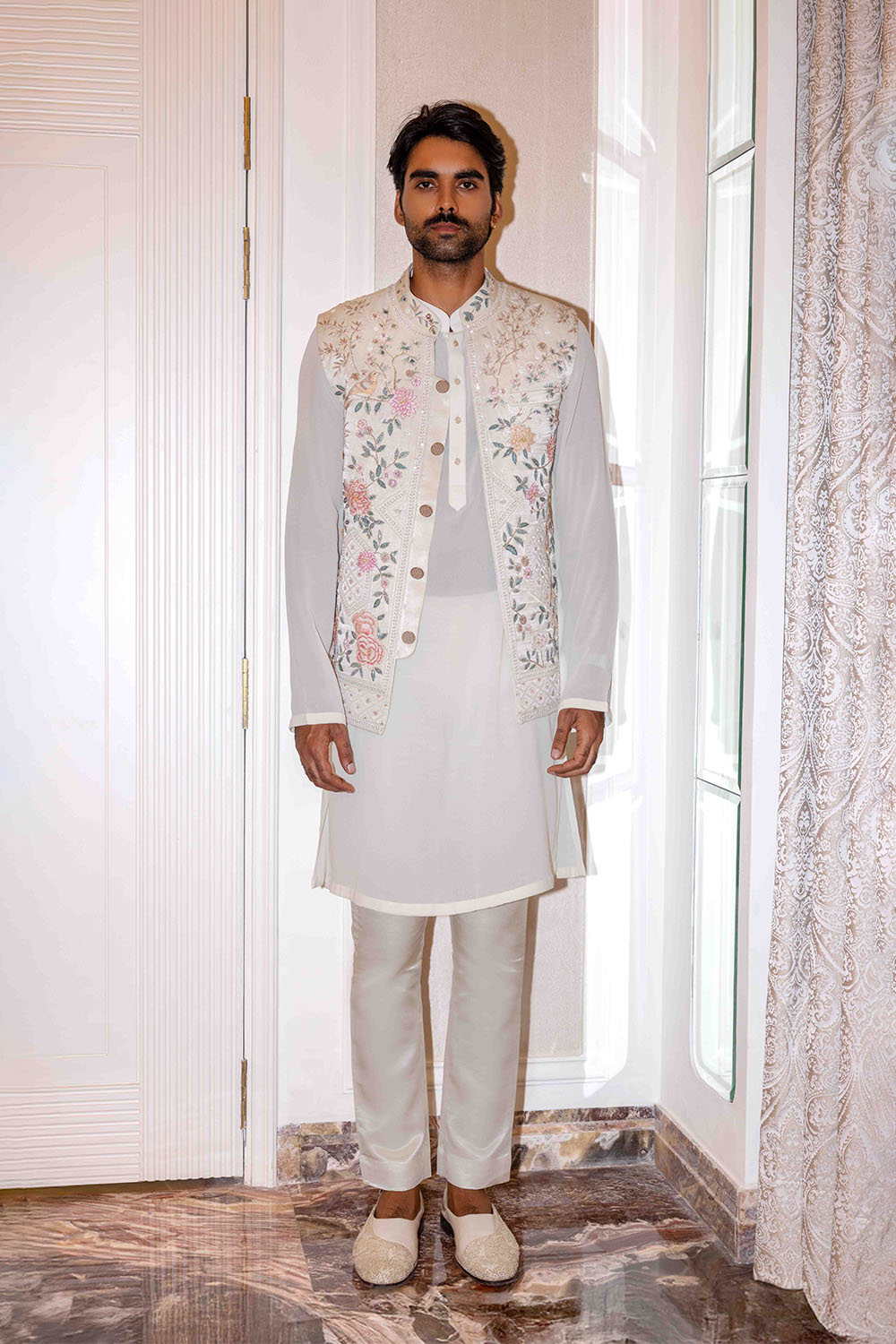 Chikankari Hand Embroidered Bandi