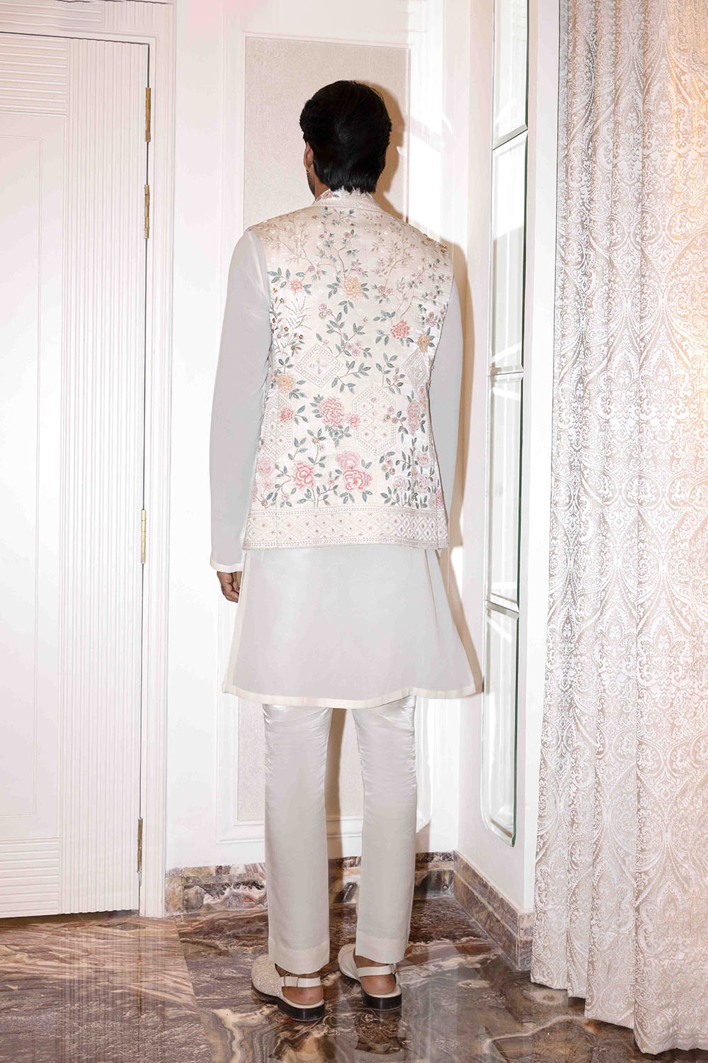 Chikankari Hand Embroidered Bandi