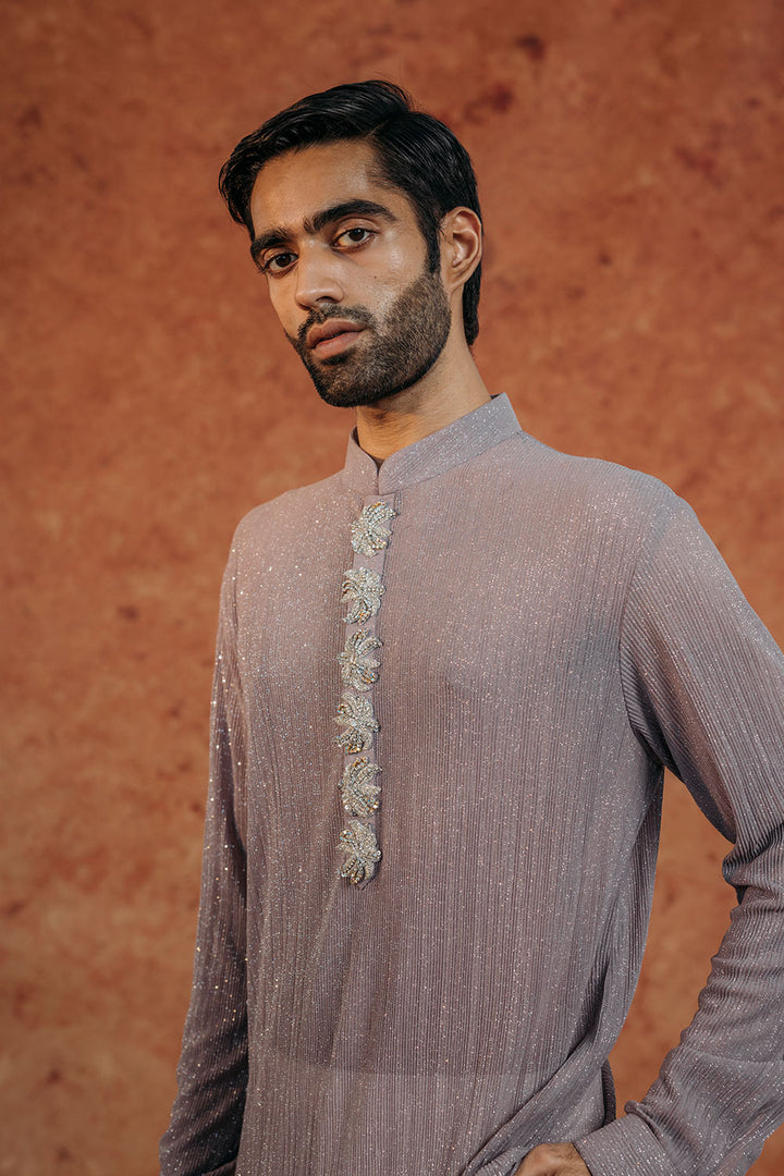 Palm Hand-Embroidered Kurta in Ivory