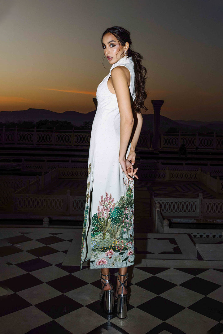 Pichwai Draped Iris Crepe Kurta