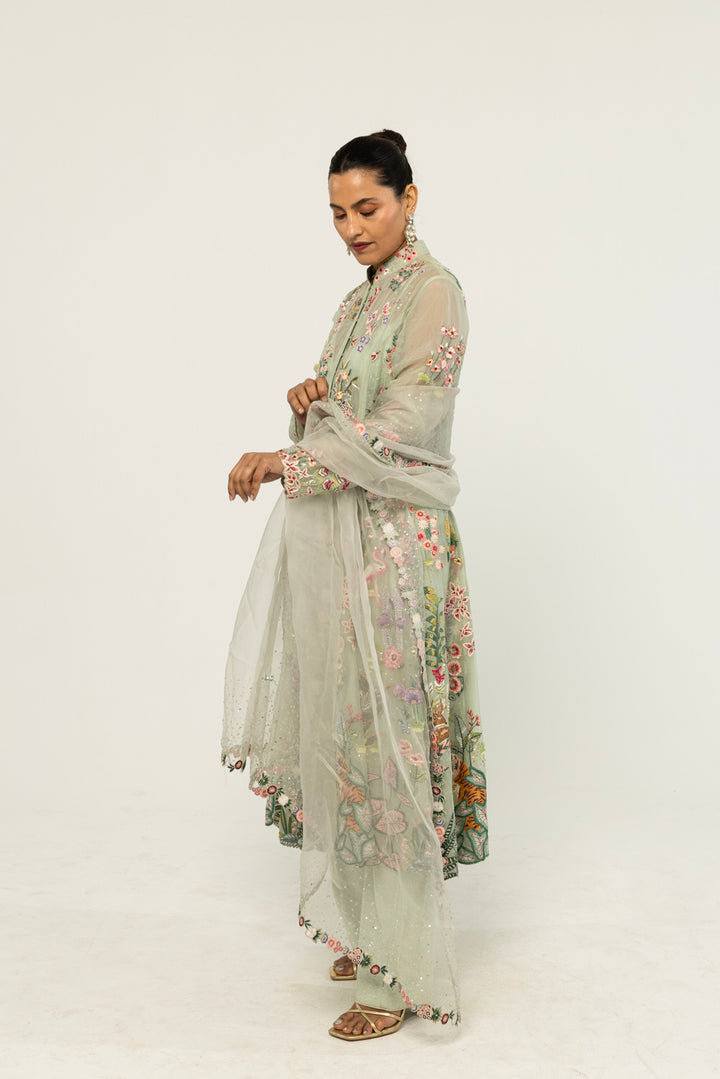 Verdure Hand-Embroidered Kurta Set in Mint