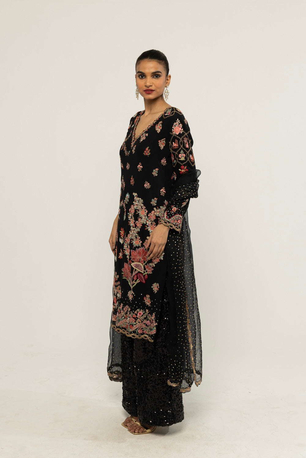 Chintz Hand-Embroidered Kurta Set in Black