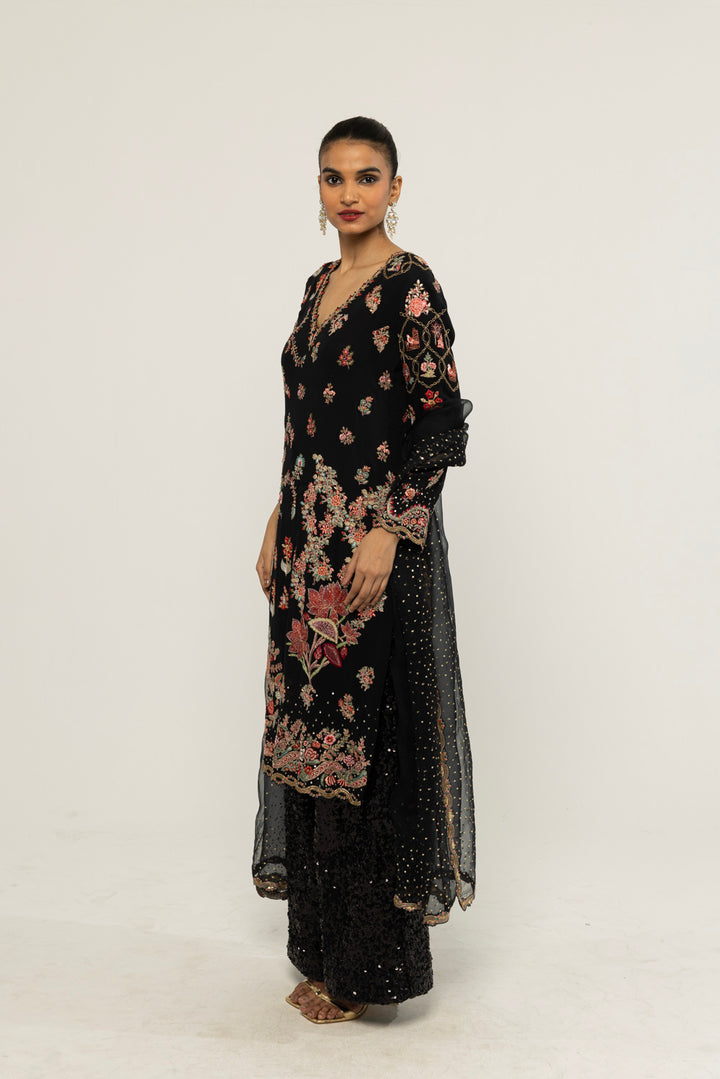 Chintz Hand-Embroidered Kurta Set in Black