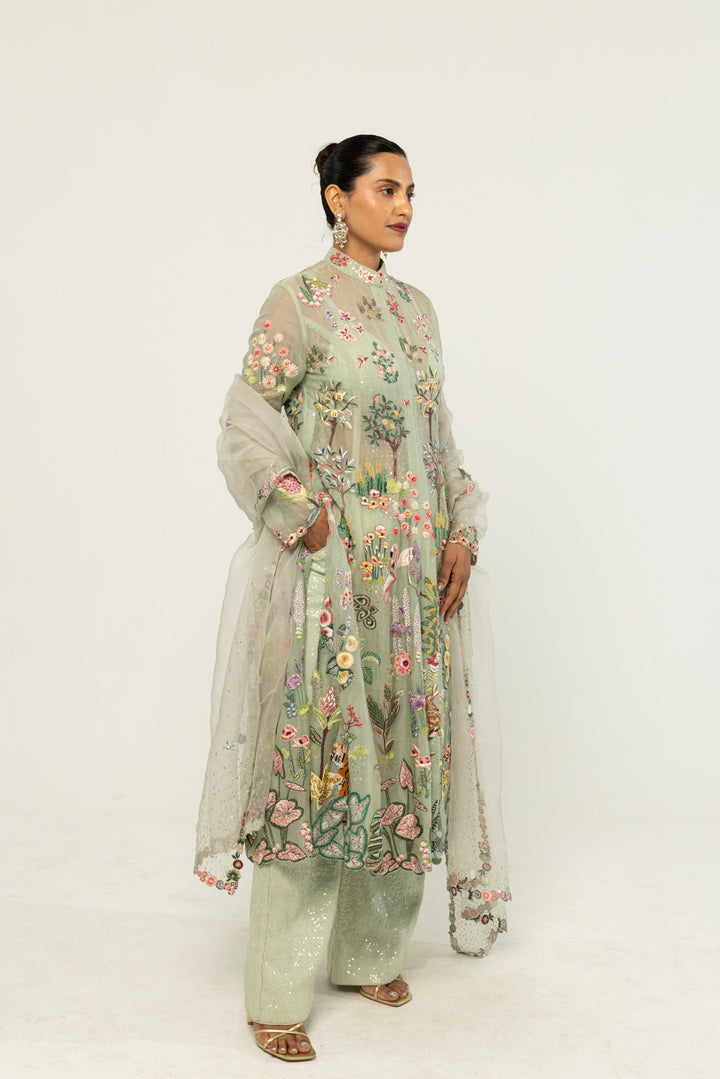 Verdure Hand-Embroidered Kurta Set in Mint