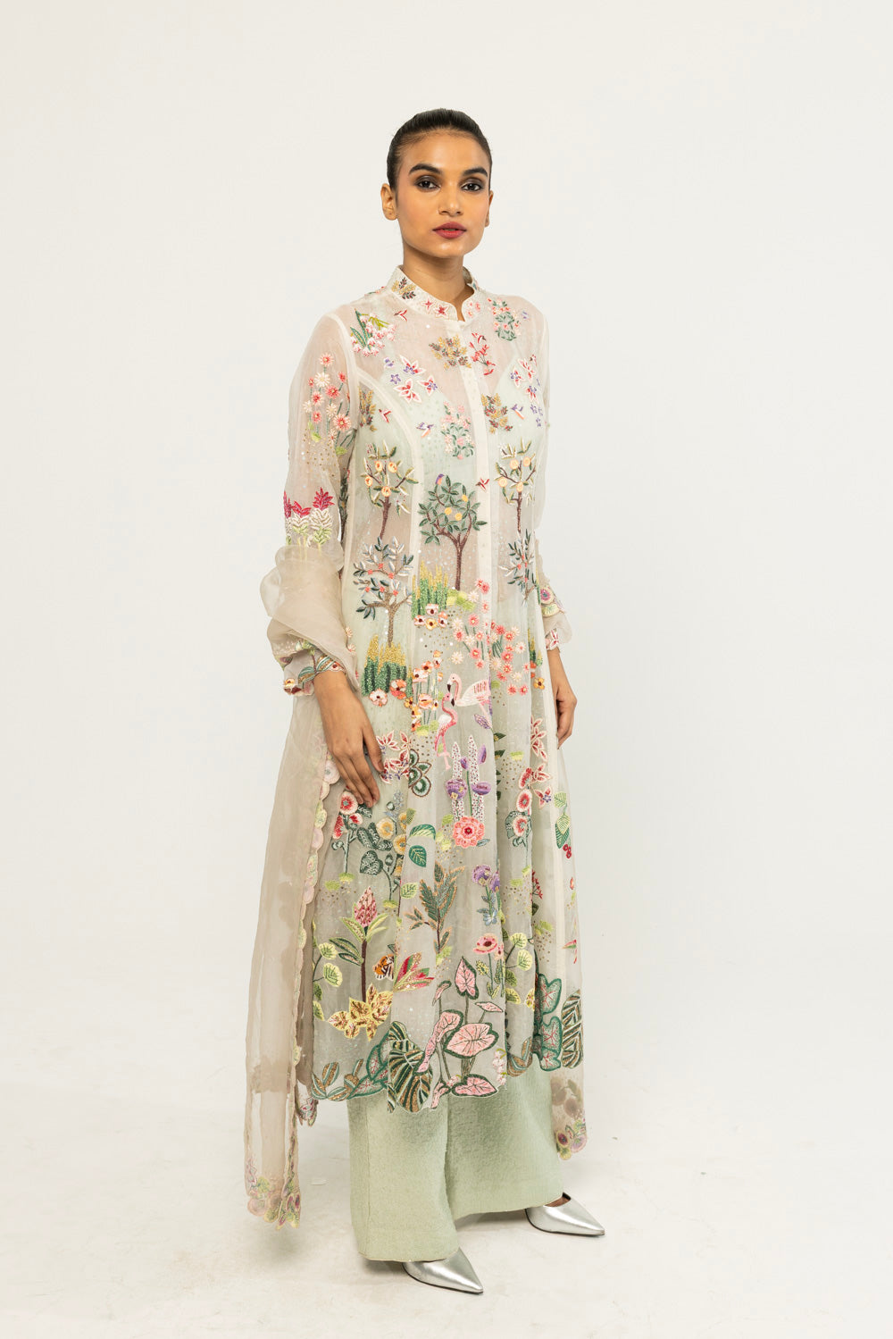 Verdure Hand-Embroidered Kurta Set in Ivory