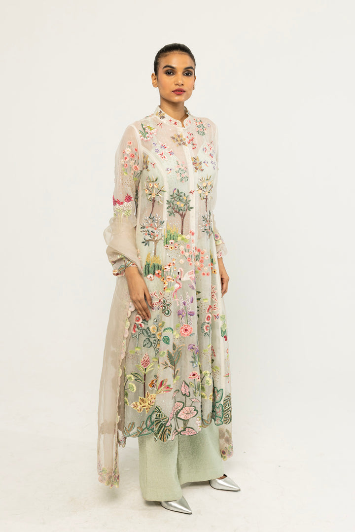Verdure Hand-Embroidered Kurta Set in Ivory