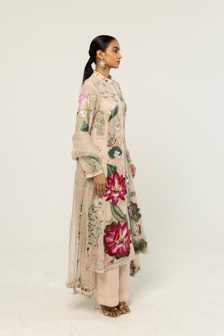Padma Hand-Embroidered Kurta Set in Pale Pink