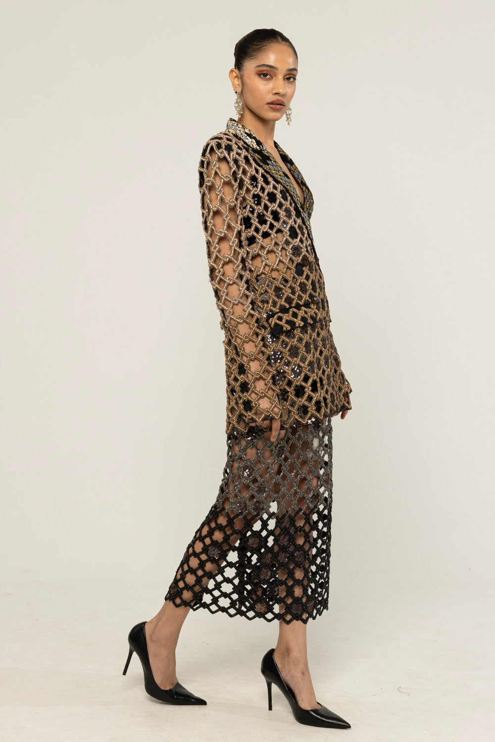 Lattice Hand-Embroidered Jacket Set in Black and Gold