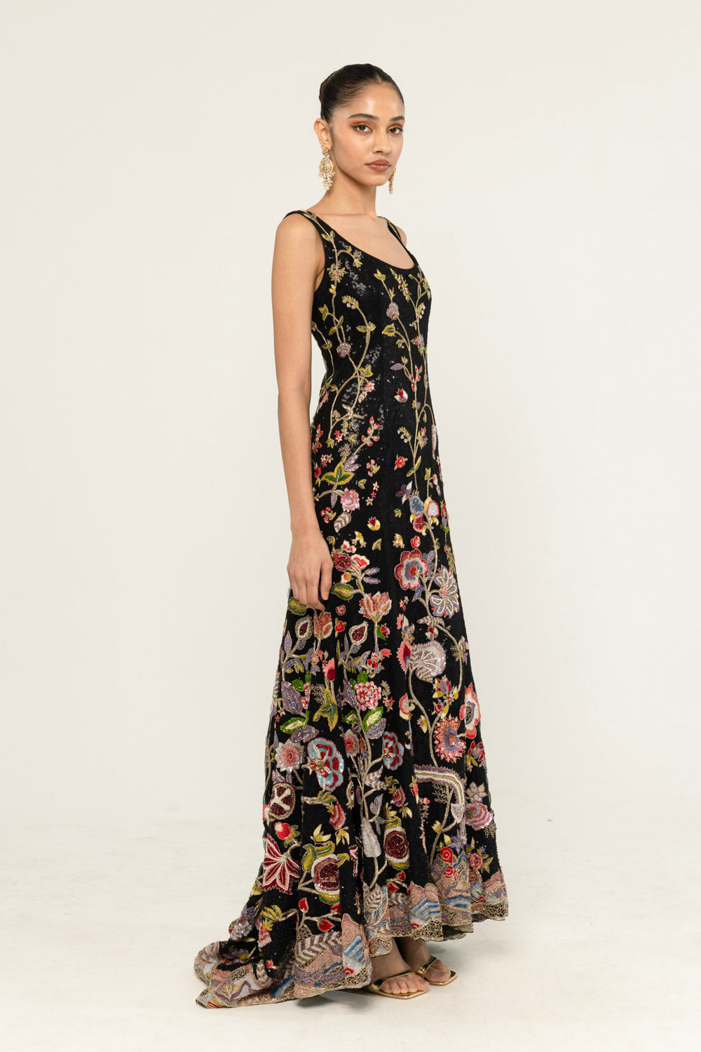 Anar Bel Hand-Embroidered Gown in Black