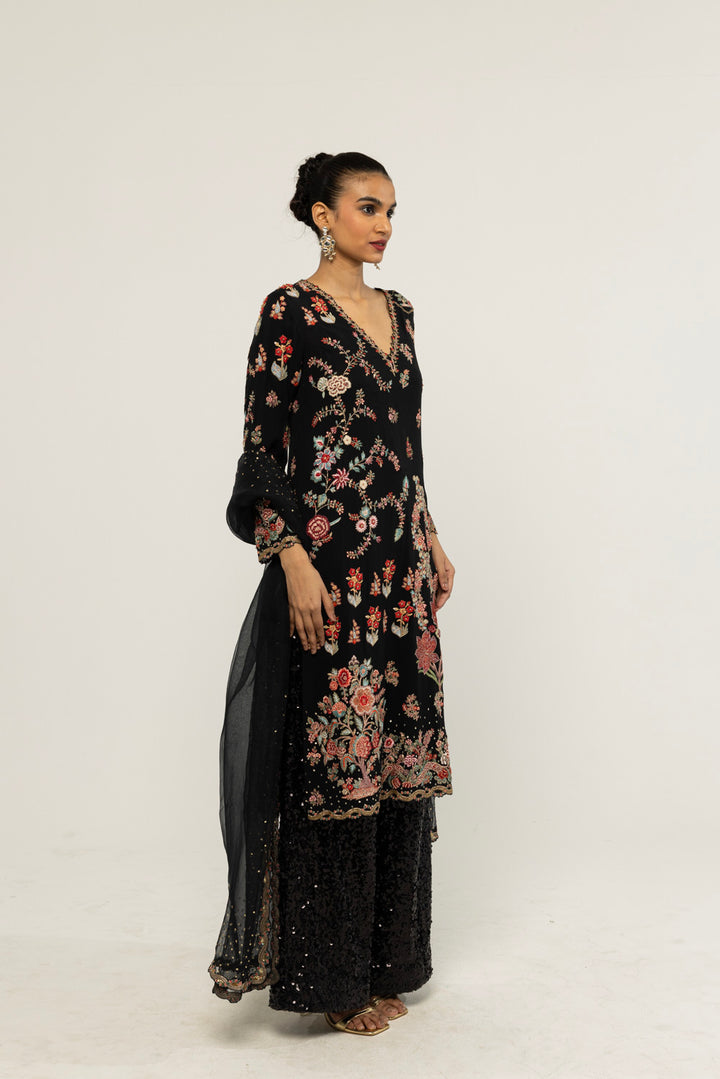 Chintz Hand-Embroidered Kurta Set in Black