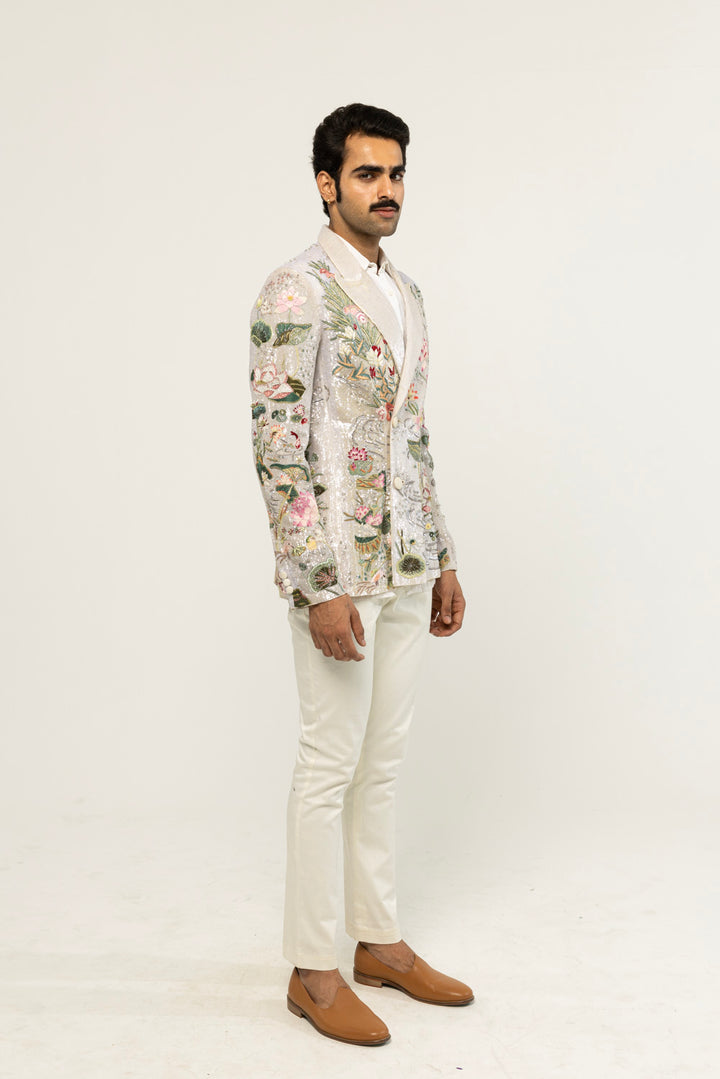 Sundarbans Hand-Embroidered Jacket in Ivory
