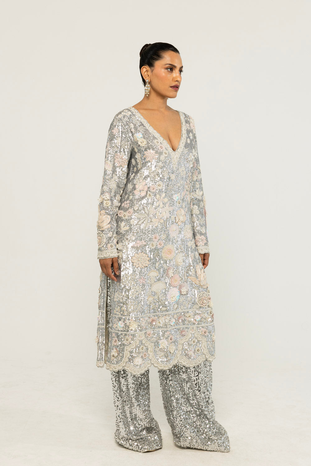 Himadri Hand-Embroidered Kurta Set in Silver