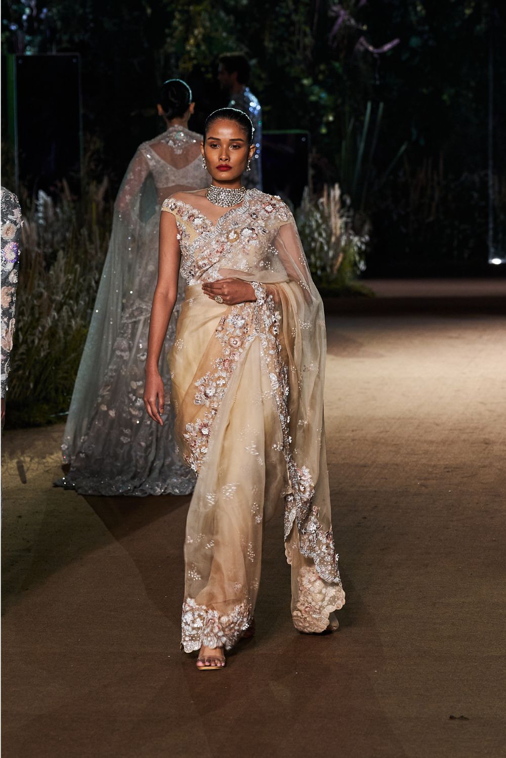 Himadri Ombré Hand-Embroidered Saree with Hand-Embroidered Blouse in Ivory and Beige Ombre