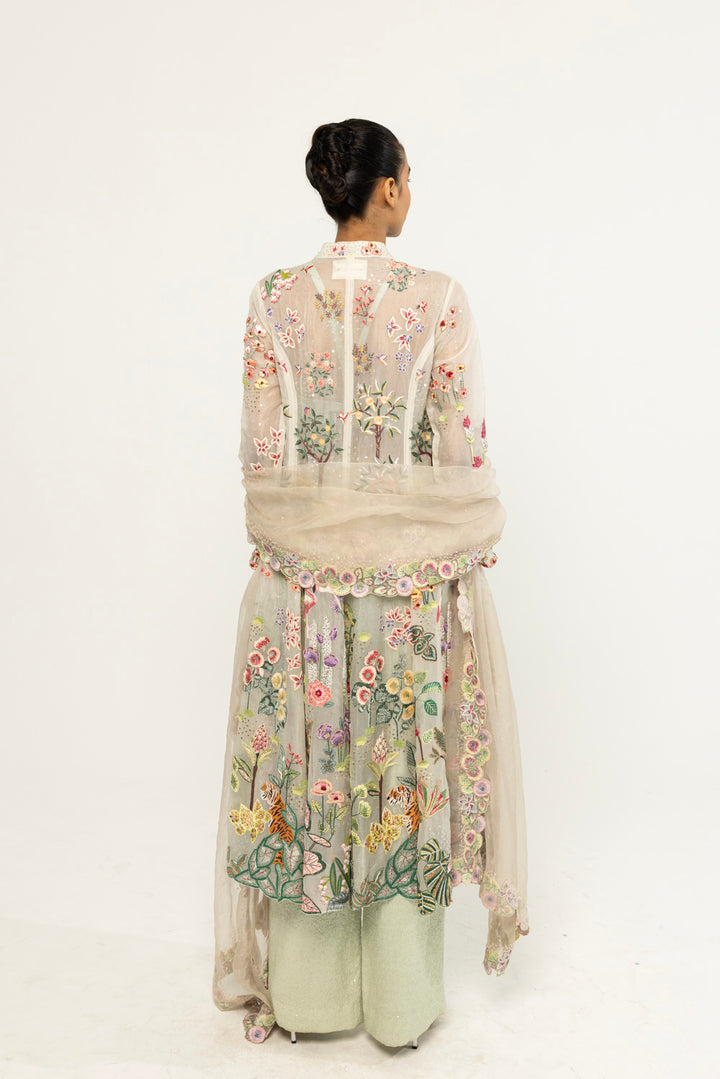 Verdure Hand-Embroidered Kurta Set in Ivory