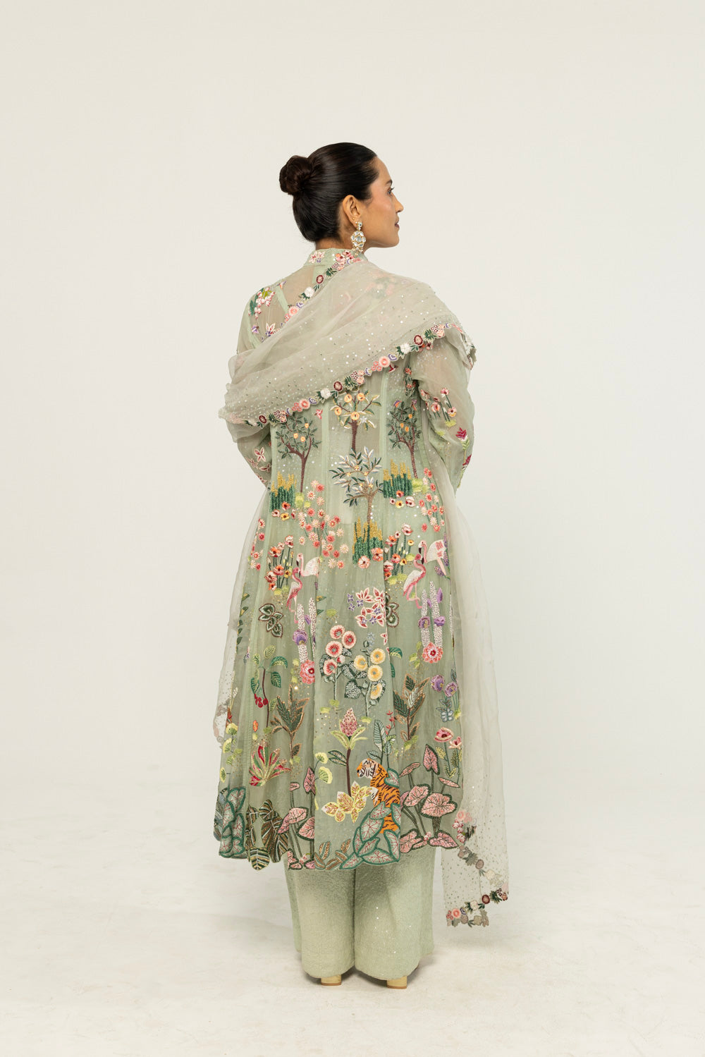 Verdure Hand-Embroidered Kurta Set in Mint