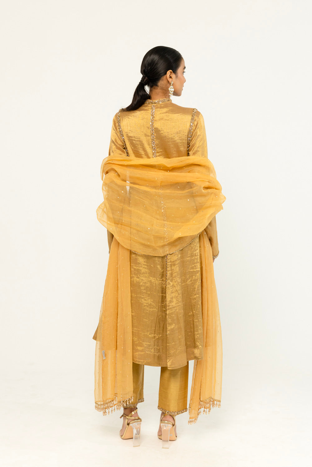 Anar Bel Hand-Embroidered Kurta Set in Gold