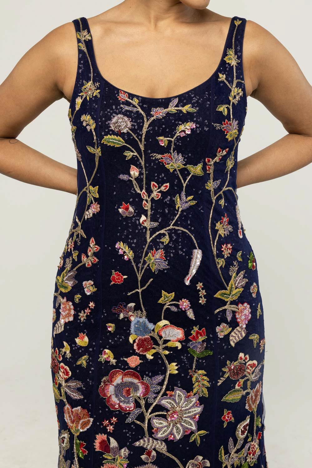 Anar Bel Hand-Embroidered Gown in Navy