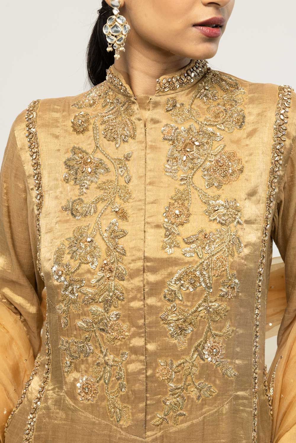 Anar Bel Hand-Embroidered Kurta Set in Gold