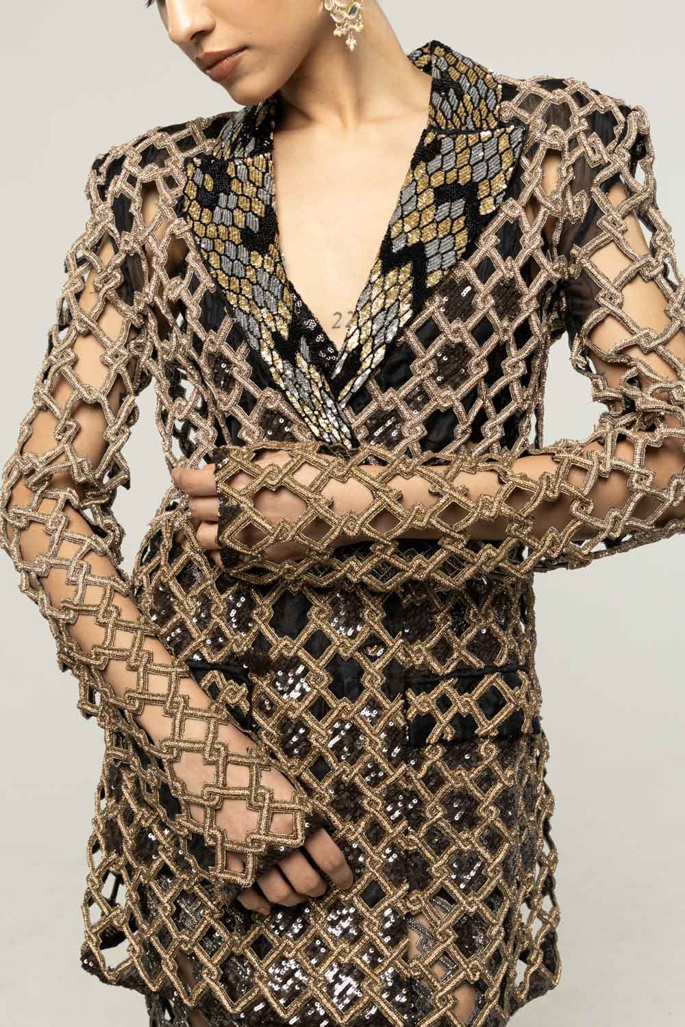Lattice Hand-Embroidered Jacket Set in Black and Gold