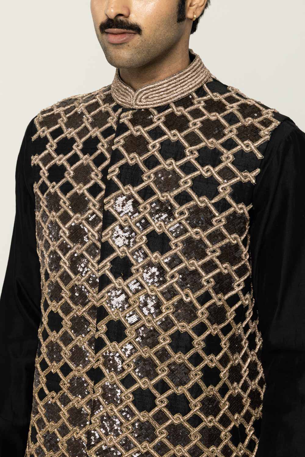 Lattice Hand-Embroidered Bandi in Black