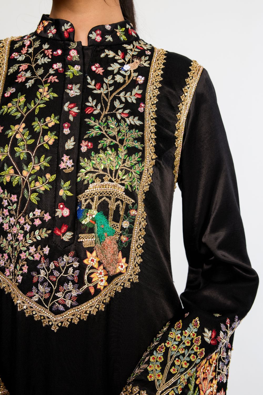 Chandni Hand-Embroidered Kurta in Black