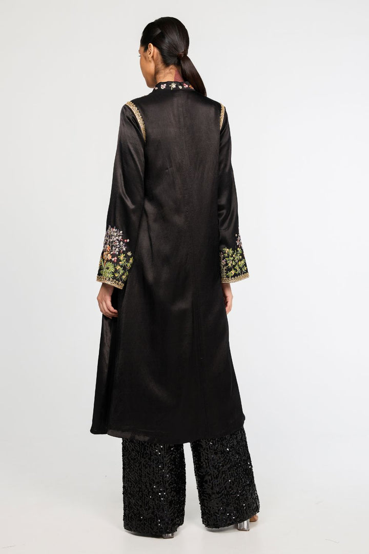 Chandni Hand-Embroidered Kurta in Black