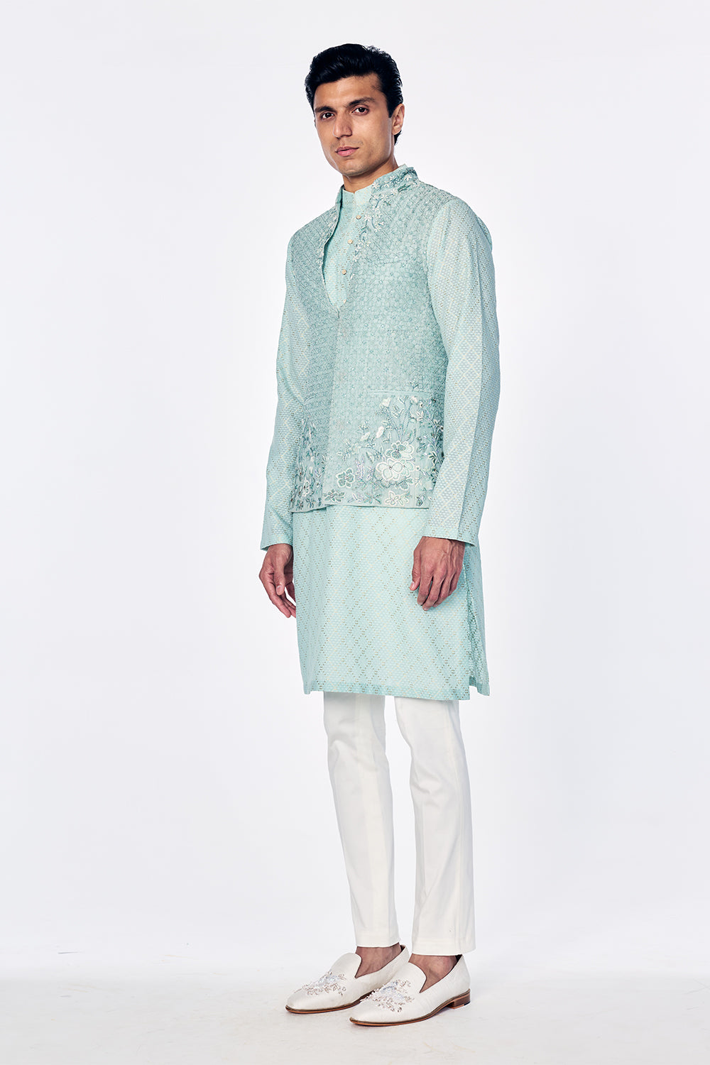 Zenith Silk Organza Bandi With Floral Embroidery And Sequin Highlights In Mint