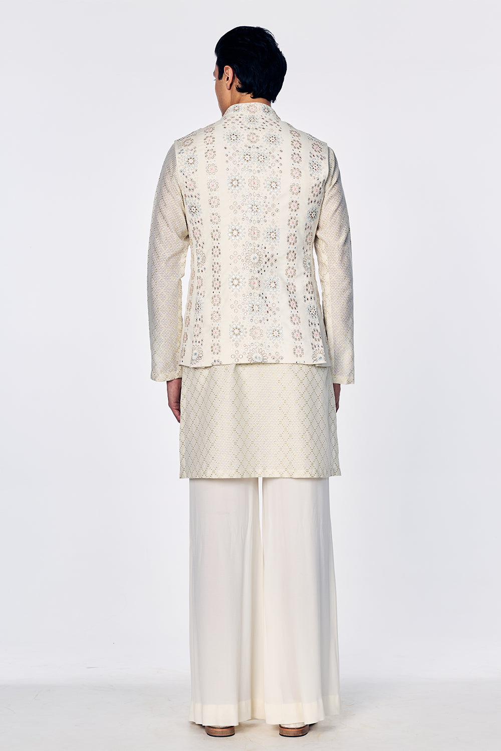 Bandi With Geometric Threadwork In Ivory