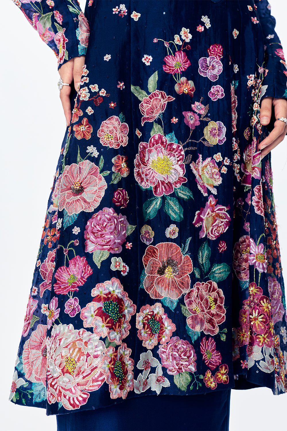 Florence Trench Cat With Satin-Thread Floral Embroidery In Navy