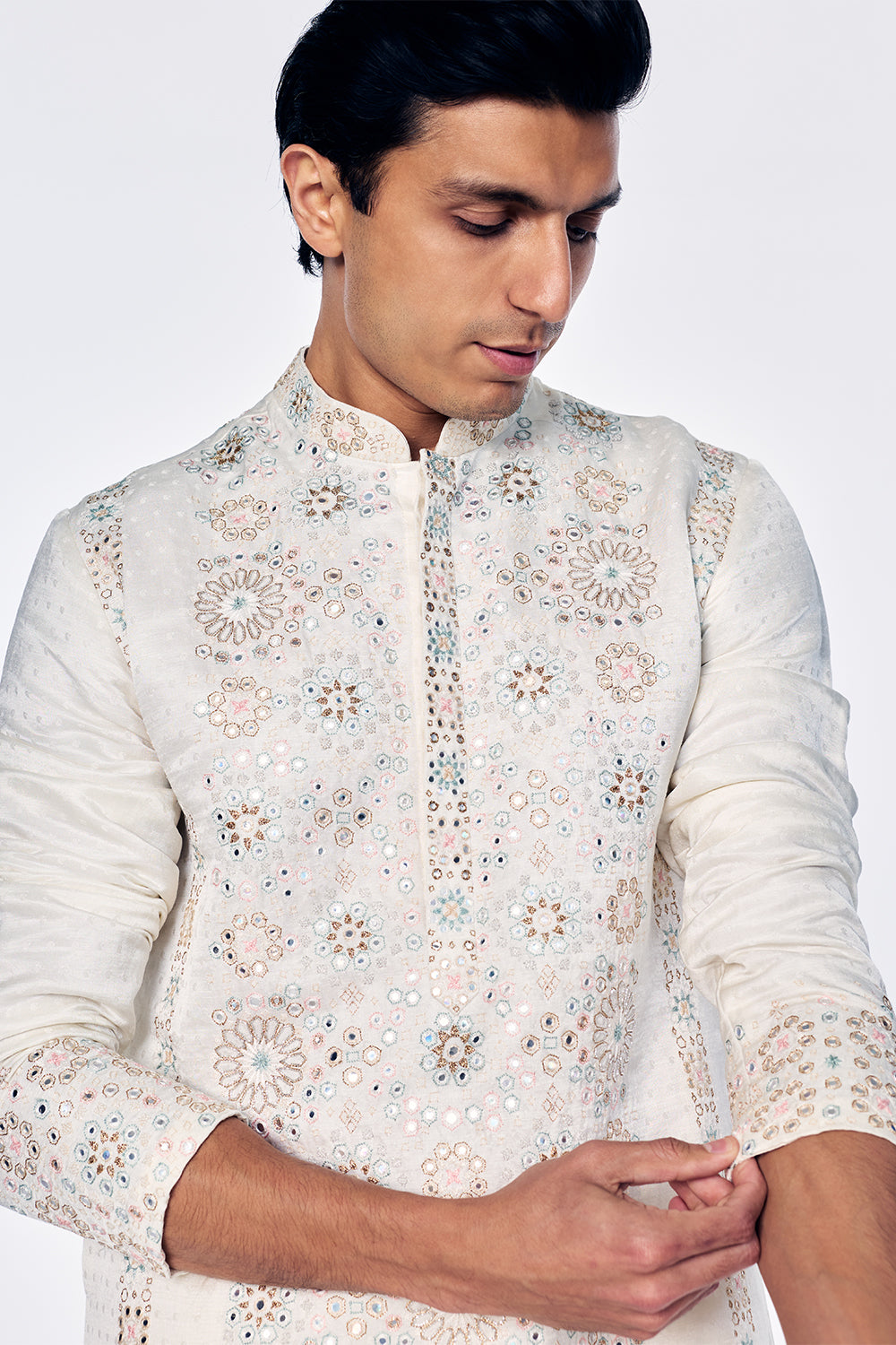 Silk Kurta With Geometric Threadwork In Ivory