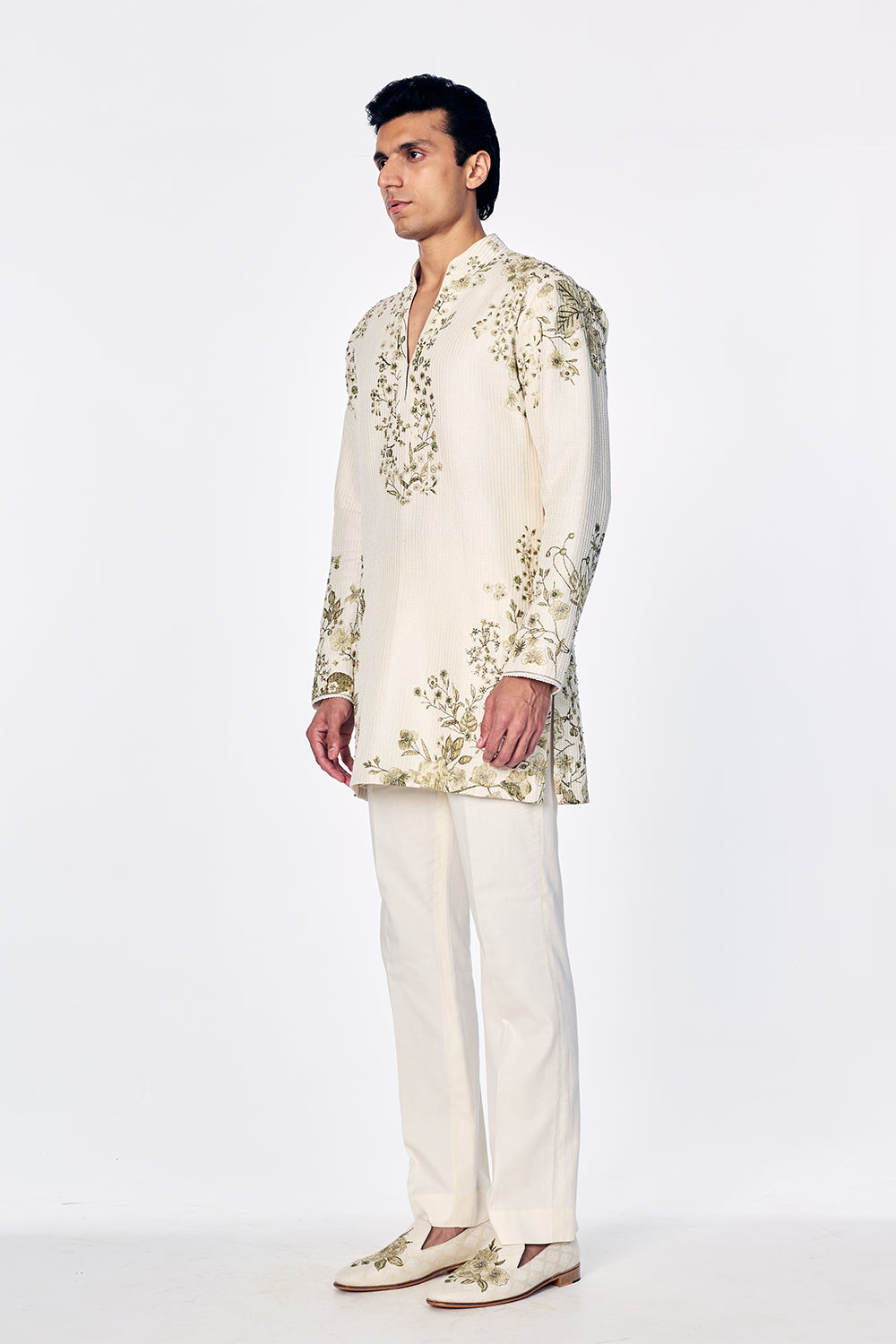 Florence Raw Silk Short Kurta With Tonal Botanical Vine Embroidery In Ivory