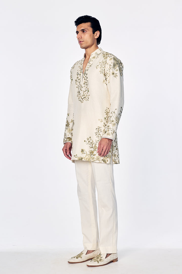 Florence Raw Silk Short Kurta With Tonal Botanical Vine Embroidery In Ivory