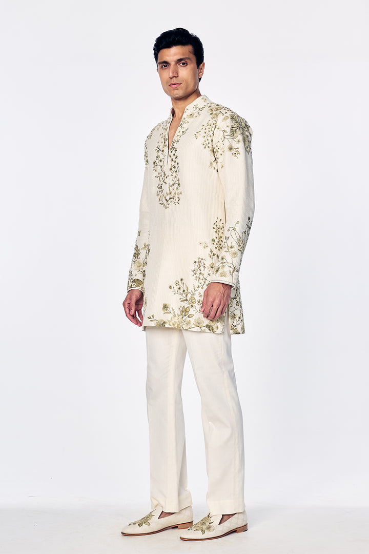 Florence Raw Silk Short Kurta With Tonal Botanical Vine Embroidery In Ivory