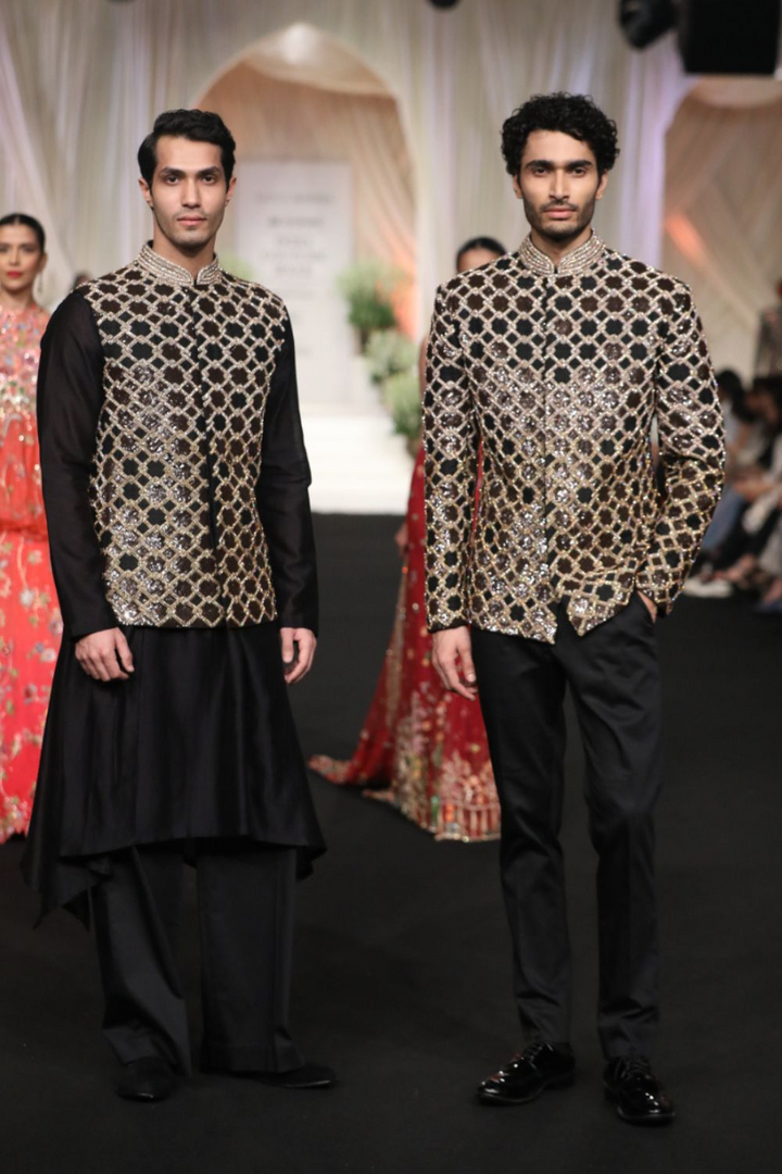 Lattice Hand-Embroidered Bandi, Classic Kurta &amp; Trousers in Black